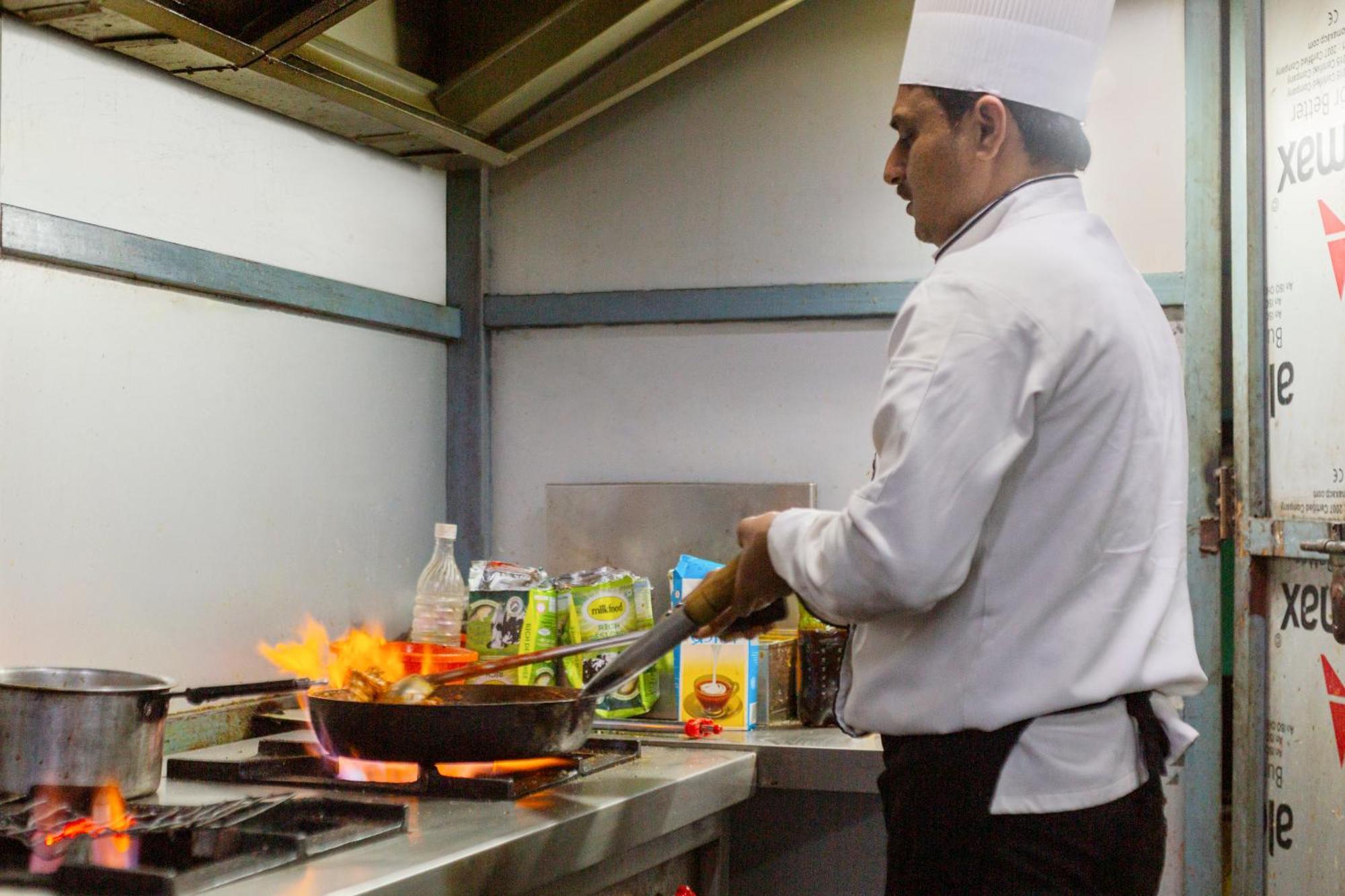 Shree Jee Hotel - Nit Faridabad Ngoại thất bức ảnh